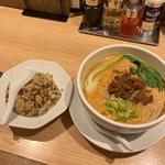 白胡麻担々麺セット