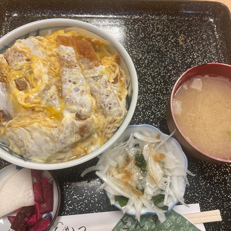 カツ丼定食(とんかつ　とん平)