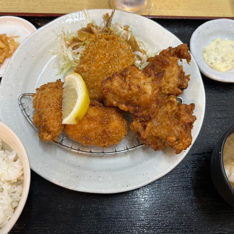 ミックスフライ定食(なりた家 )