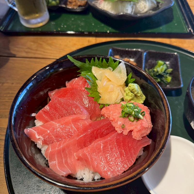 鮪三種丼(庄和丸)