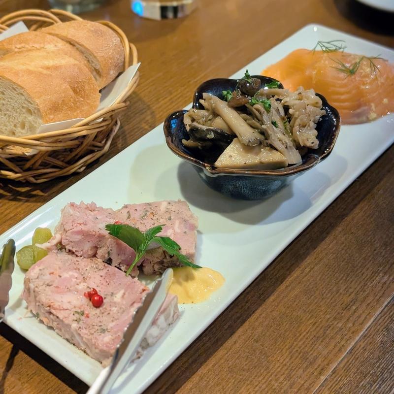 本日の前菜盛り合せ(Sekihara pasta & wine)