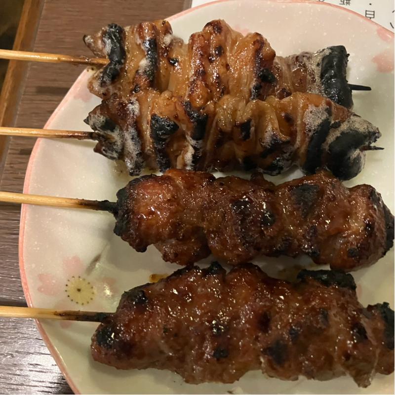 特シロ　特カシラ(もつ焼き たかみや)