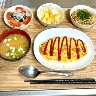オムライス定食