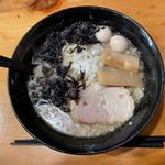 背脂煮干しらーめん