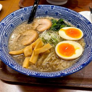 味玉濃厚煮干しらーめん