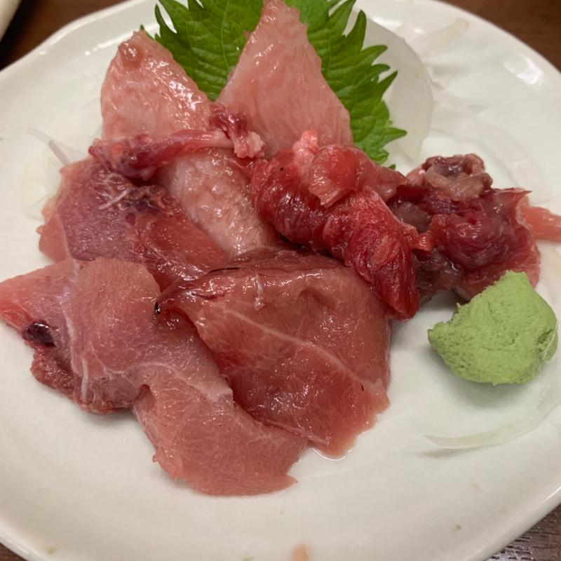 本マグロカマ刺し(もつやき ばん)