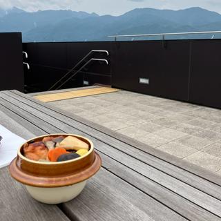直火炊き　山菜鶏釜めし