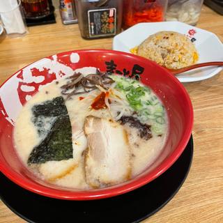 牛白湯ラーメン+黄金半チャーハン定食(ラーメンまこと屋 城陽店)