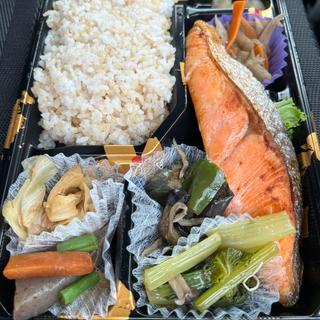 銀鮭の日替わり弁当