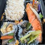 銀鮭の日替わり弁当(健康咲かせる手づくり惣菜「咲菜」 京阪くずは駅店)