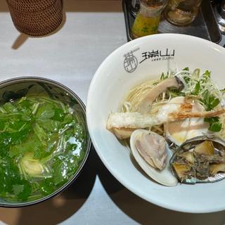 地はまぐりと鮑の鯛出汁つけ蕎麦