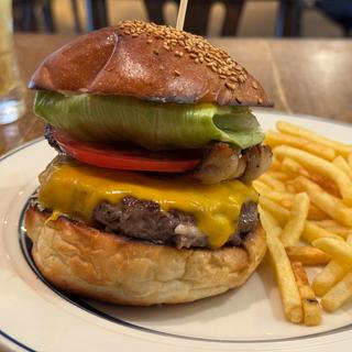 ベーコンチーズバーガー