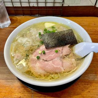 塩バターラーメン 雲呑