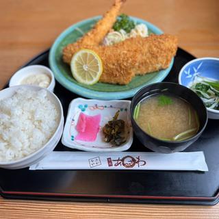 アジ・えびフライ定食
