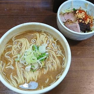 魚介豚骨らーめん カラベジ