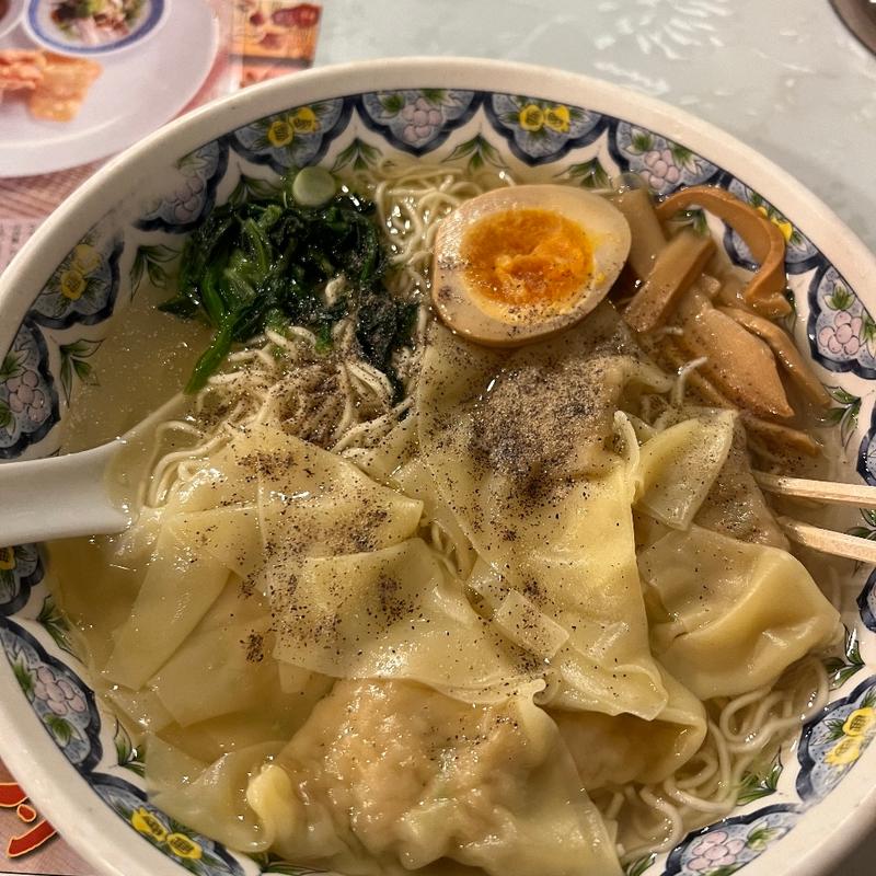 塩ワンタン麺(揚州商人 横浜スタジアム前店)