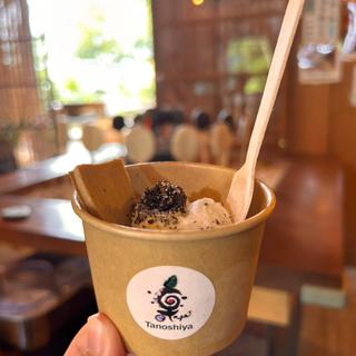えごまジェラート（えごま味噌付き）
