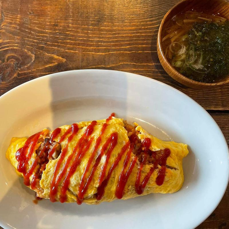 オムライス(BENCH)