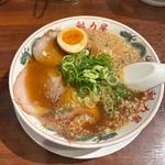 京都漆黒醤油ラーメン(京都北白川ラーメン魁力屋 川口末広店)