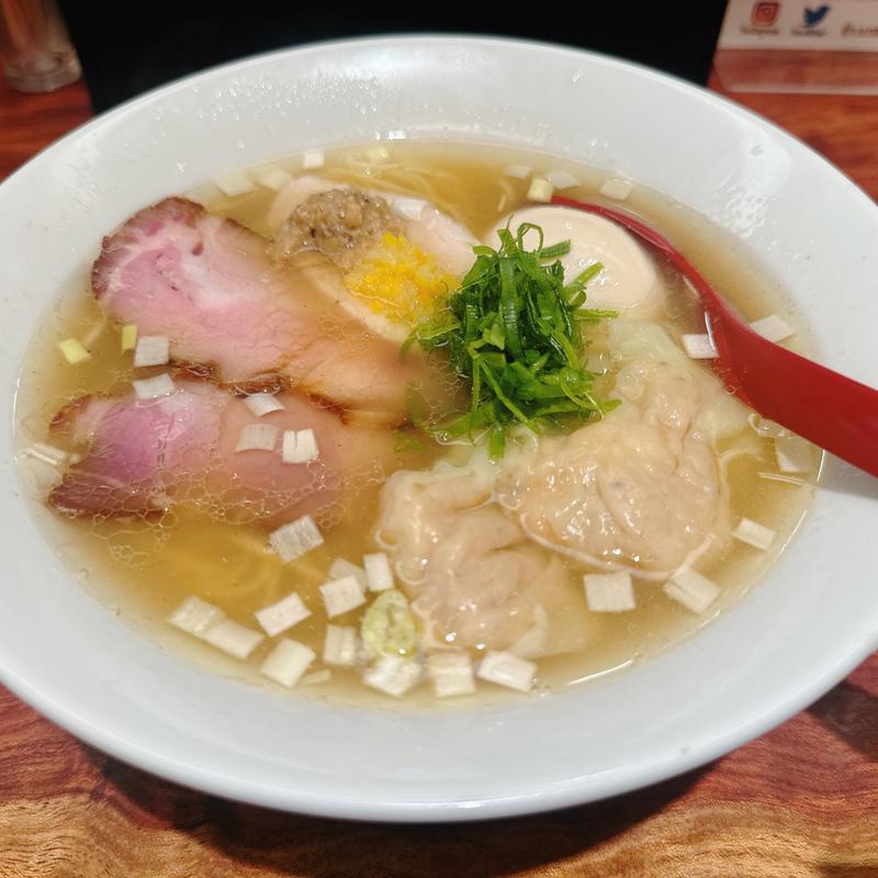 特製塩そば(三馬路 東京店)