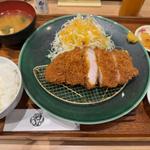 小ロース・エビフライ定食(とんかつおりべ)