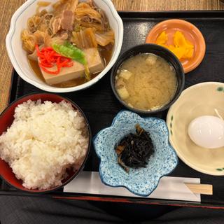肉豆腐定食(新宿美祿亭)