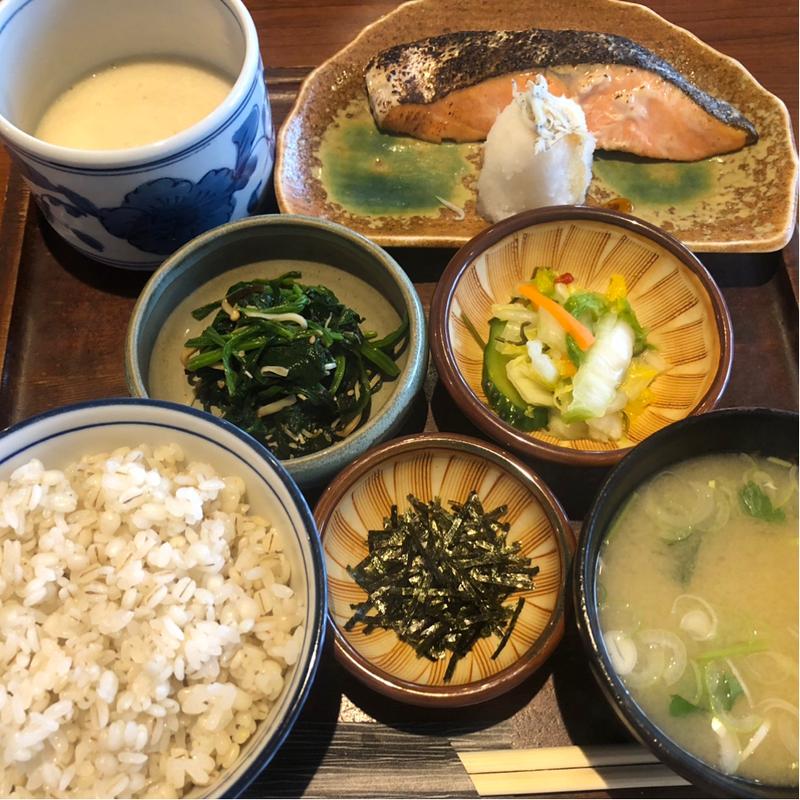 麦とろ鮭の粕漬け定食(大黒屋(だいこくや))