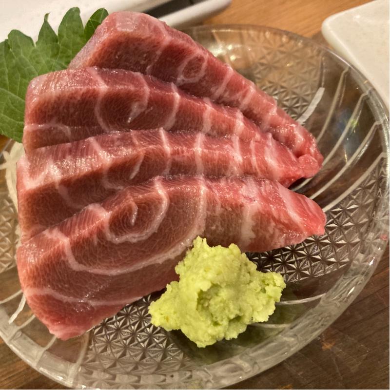 本マグロ脳天、中トロ刺身(立ち呑み 本まぐろ大船団)