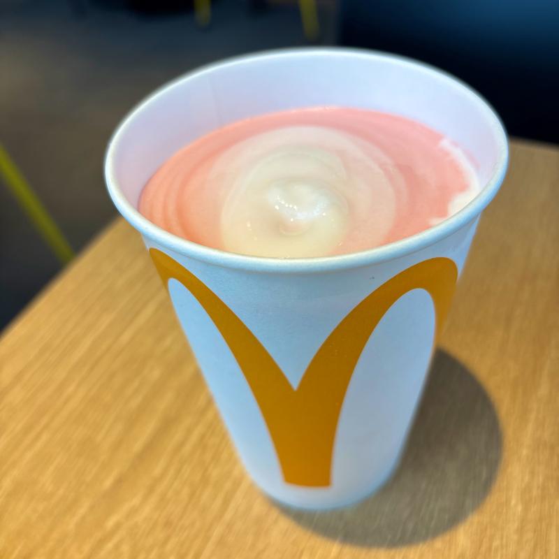マックシェイク　ストロベリー(マクドナルド １７号北本中丸店)
