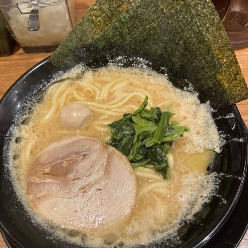 ラーメン(横浜家系ラーメン 春吉家)