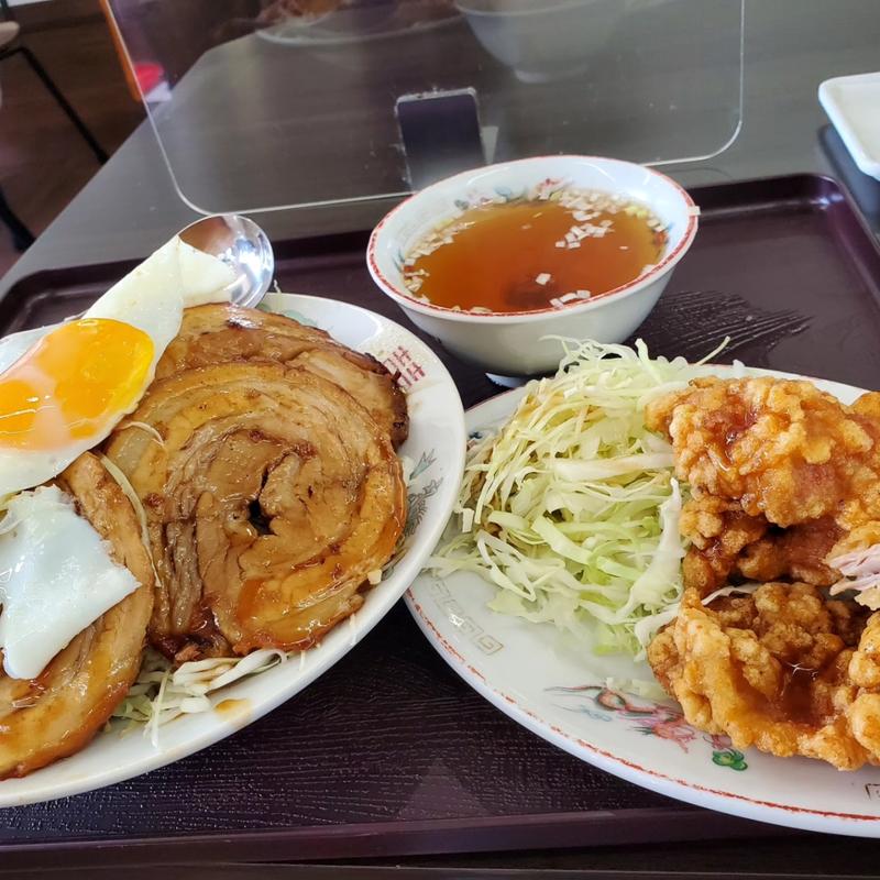 炙りチャーシュー丼と元祖ぶたから(小)(味のイサム)