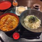 親子丼と稲庭うどんのセット