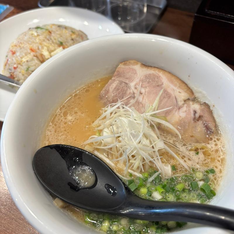 鶏白湯　醤油(麺のひな詩)