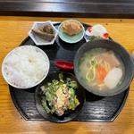 ゴーヤチャンプルーとハーフそば定食