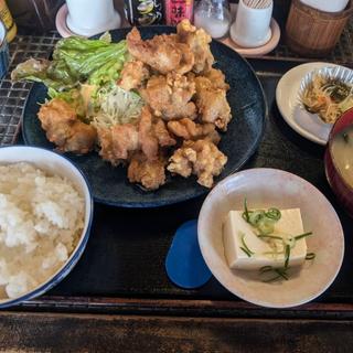 とりの唐揚げ定食