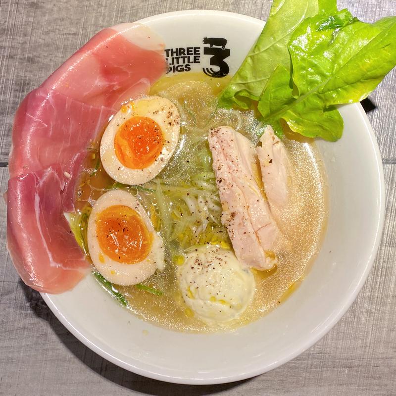 塩ゴルゴンゾーラチーズラーメン(THREE LITTLE PIGS)