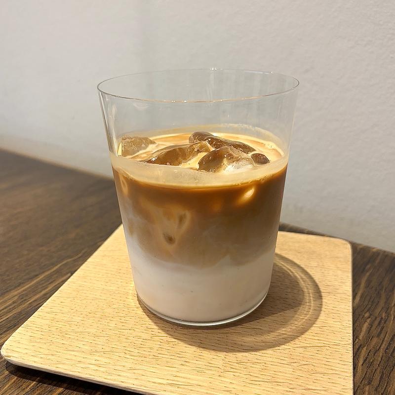 カフェラテ(MOTO COFFEE 本町通店)