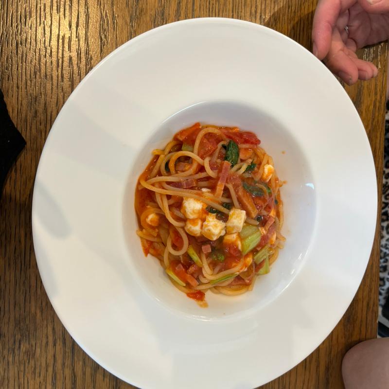 ベーコンとモッツァレラのトマトソース(カフェ・ド・ランチ)