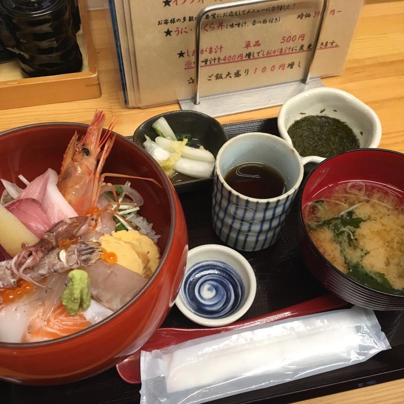 塩竈海鮮丼(塩竈市場食堂 （塩竈市場食堂 只野）)