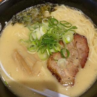 白湯塩らーめん¥800