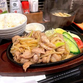 鉄板生姜焼き定食