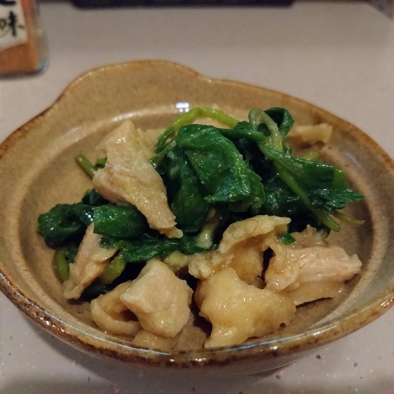 天然三つ葉と鶏の和えもの(食べ呑み処 佳)