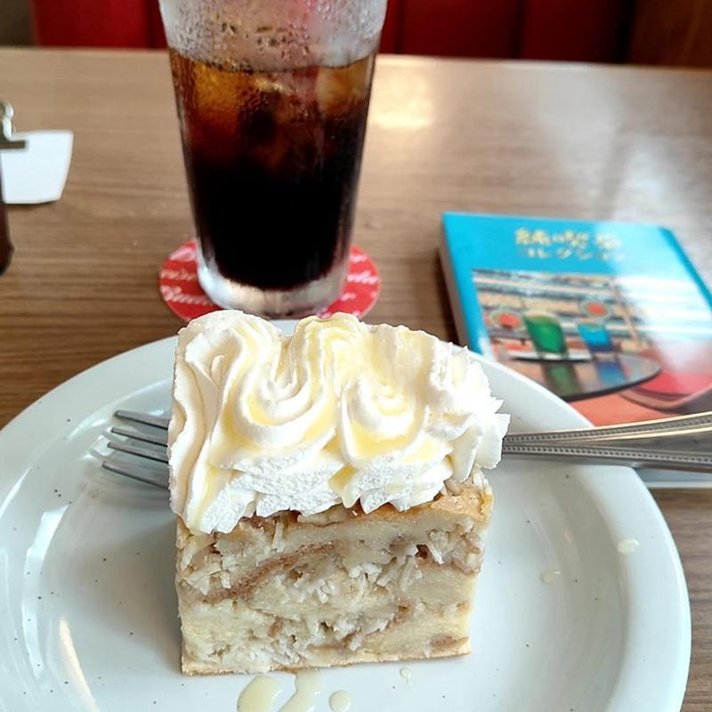 ラムケーキ(Lucy's Bakery & Kitchen)