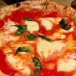 マルゲリータ(ピッツェリア イル タンブレロ （PIZZERIAILTAMBURELLO）)