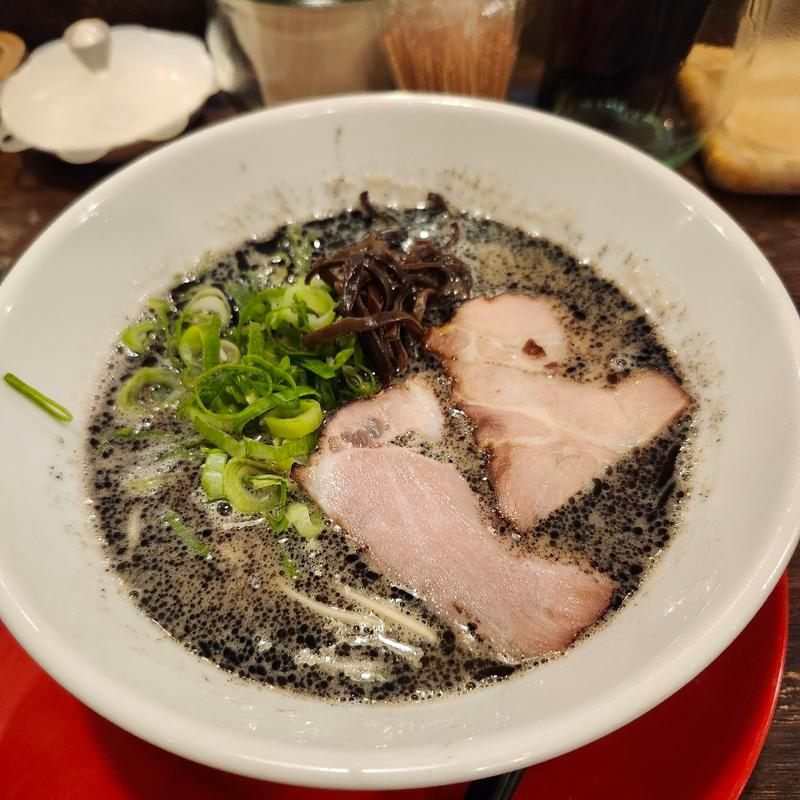 黒もとなり(麺や偶もとなり)