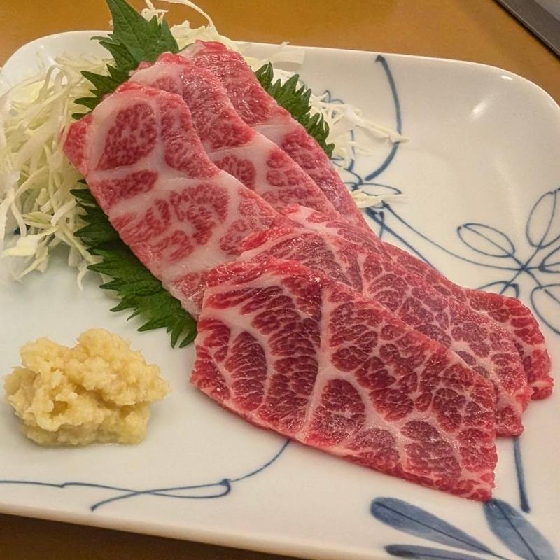 馬刺しロース(馬刺 馬焼肉らむ)