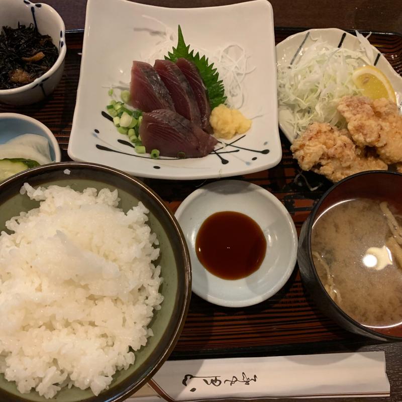 刺身と塩唐揚げ定食(遊食家 楽)