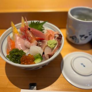 海鮮丼