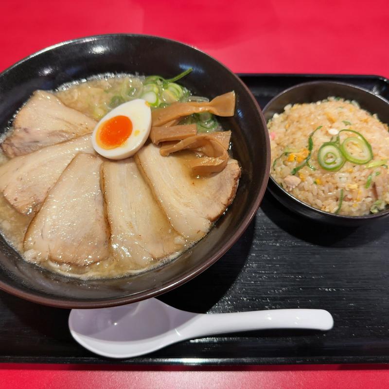 チャーシュー麺(京都半田山)