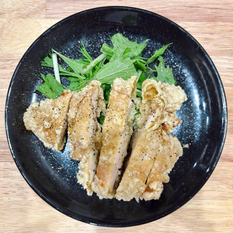 国産鶏の山賊揚げ(1枚)(麺と肴 担々麺 ぺん坊)